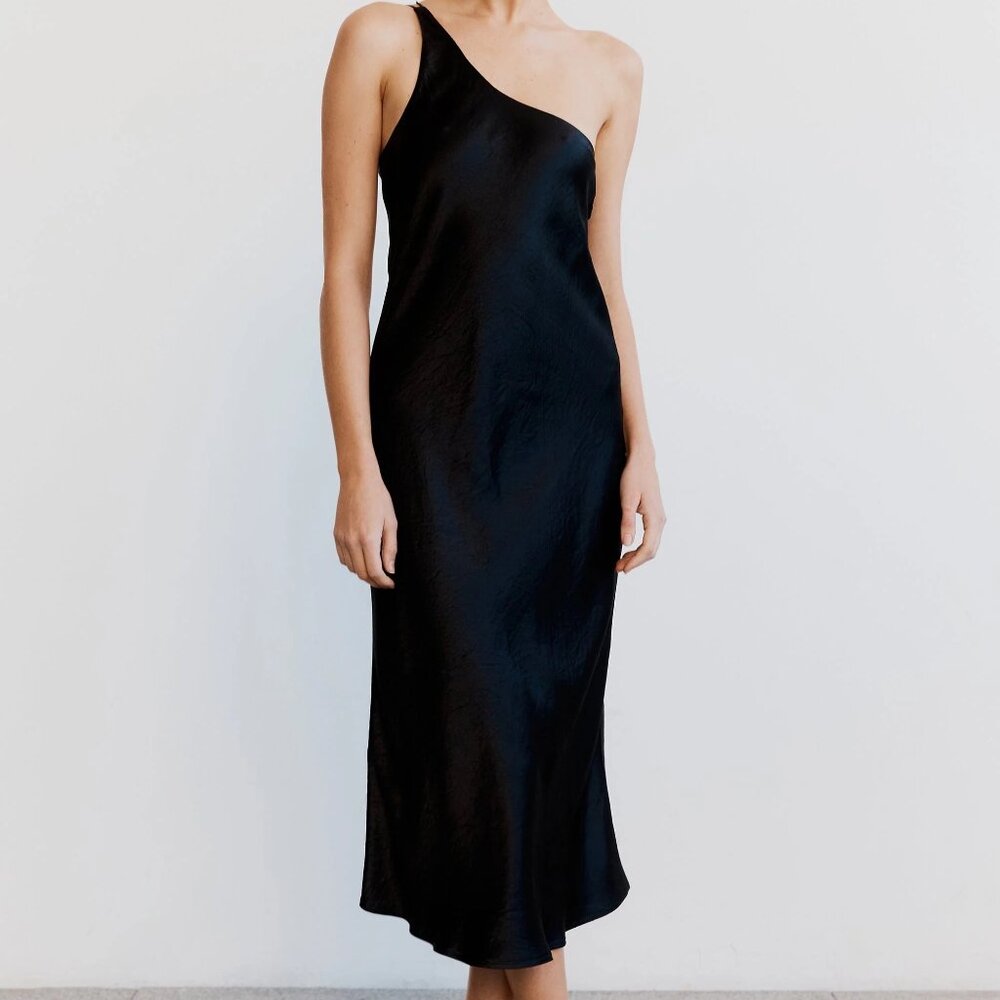 SOLD OUT Third Form One Shoulder Bias Midi Dress in Black Size US2/AU6/EU34